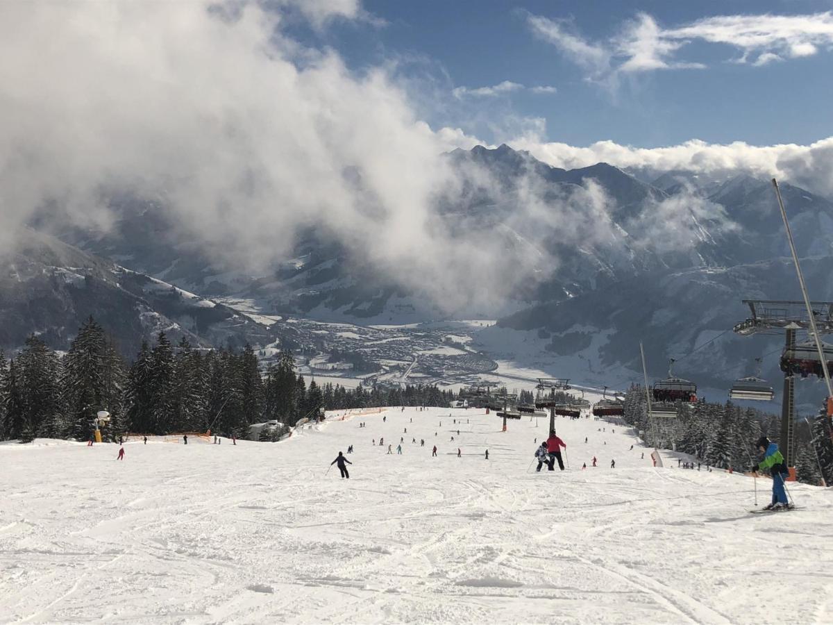 Апартаменты Haus Schmitten - Austrian Alpine Getaways Целль-ам-Зе Экстерьер фото